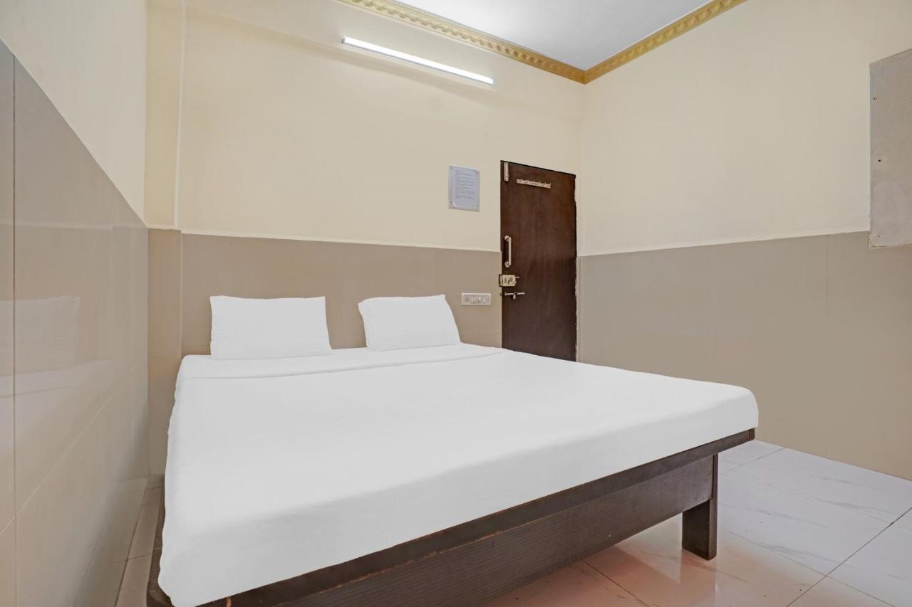 Spot On 81122 Alfa Lodge Mumbai Bagian luar foto
